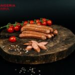 CÂRNAȚI DE OAIE ȘI VITĂ STEJARUL